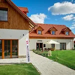 Vysoka Lipa - Wellness Szálloda Jetřichovice